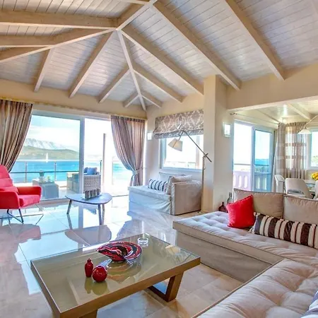 Lygia Sleeps 6 Pool Air Con Wifi * Lygia (Lefkada)