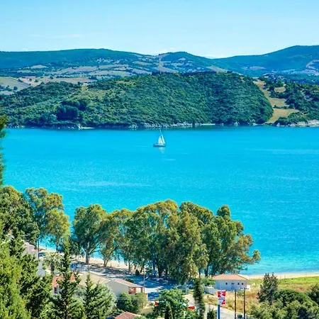 Lygia Sleeps 6 Pool Air Con Wifi Villa